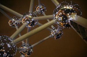 The Atomium at night